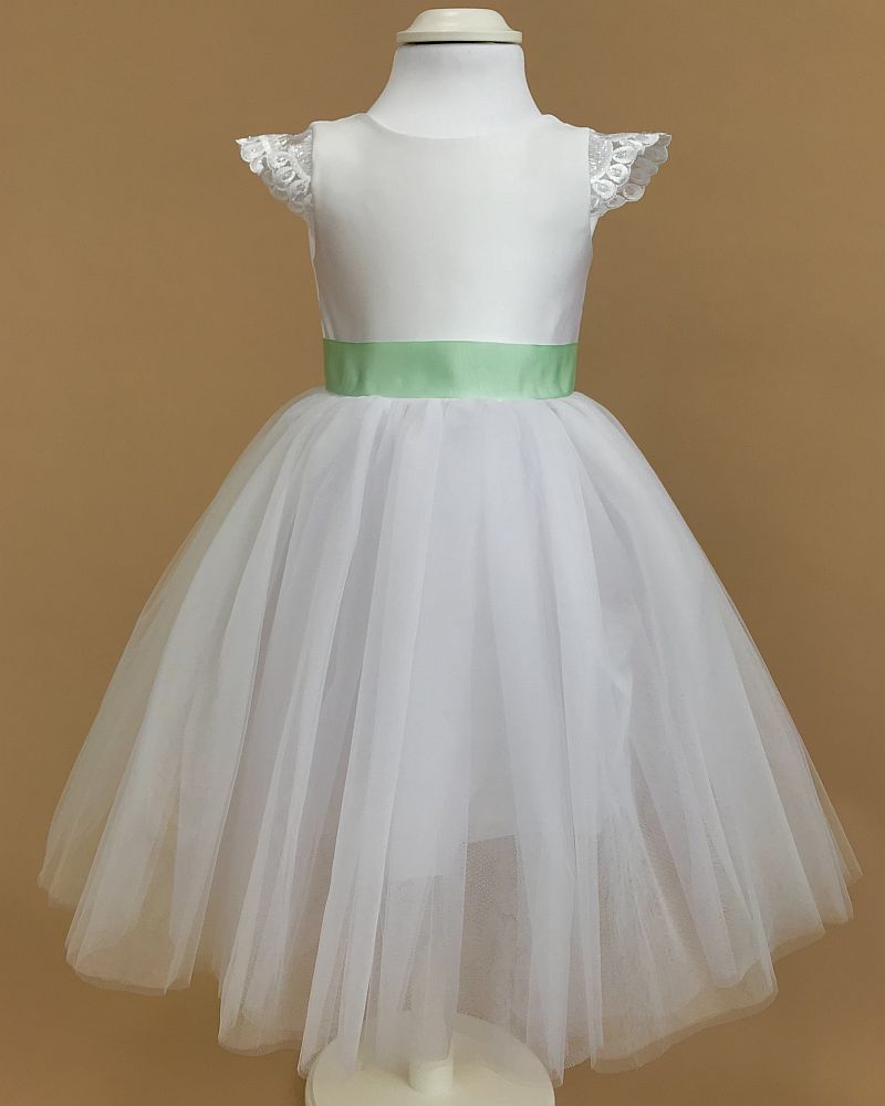 Detské biele šaty s tylovou sukňou a zeleným opaskom